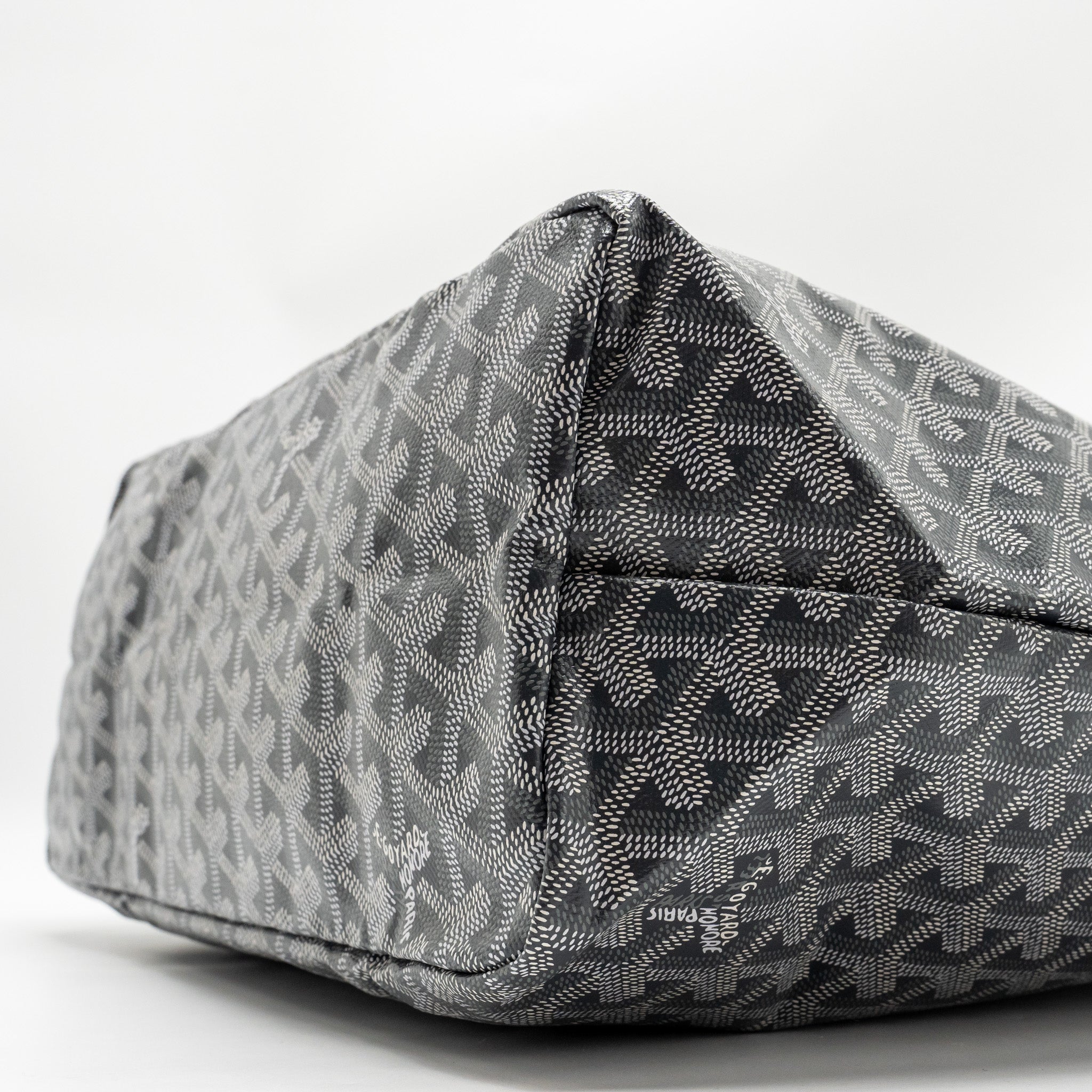 GOYARD SAINT LOUIS PM TOTE GOYARDINE CANVAS / CALFSKIN GREY