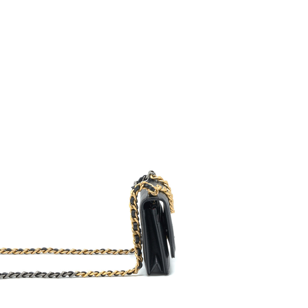 CHANEL 19 WALLET ON CHAIN LAMBSKIN BLACK WITH MULTICOLOUR HARDWARE (MICROCHIP)