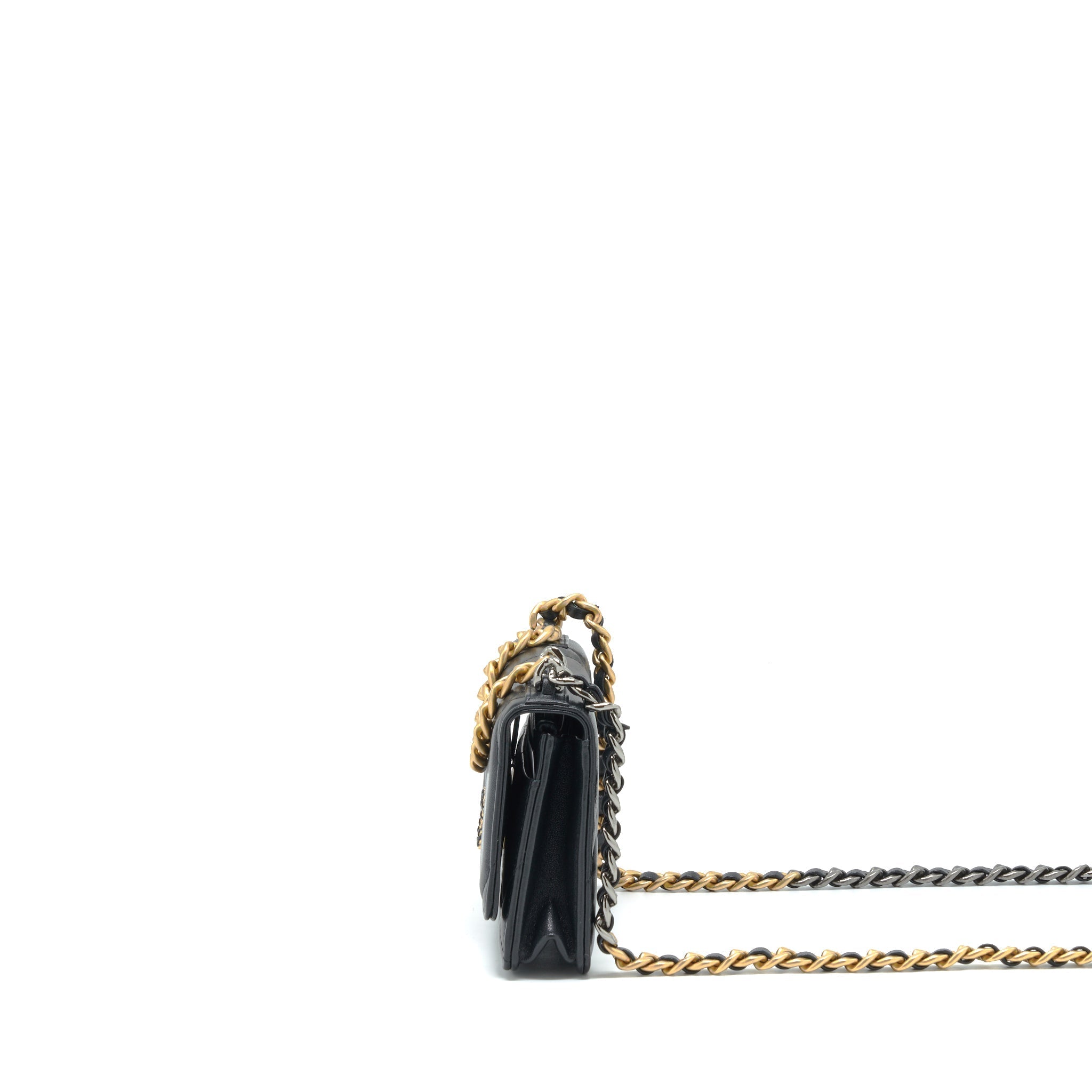 CHANEL 19 WALLET ON CHAIN LAMBSKIN BLACK WITH MULTICOLOUR HARDWARE (MICROCHIP)