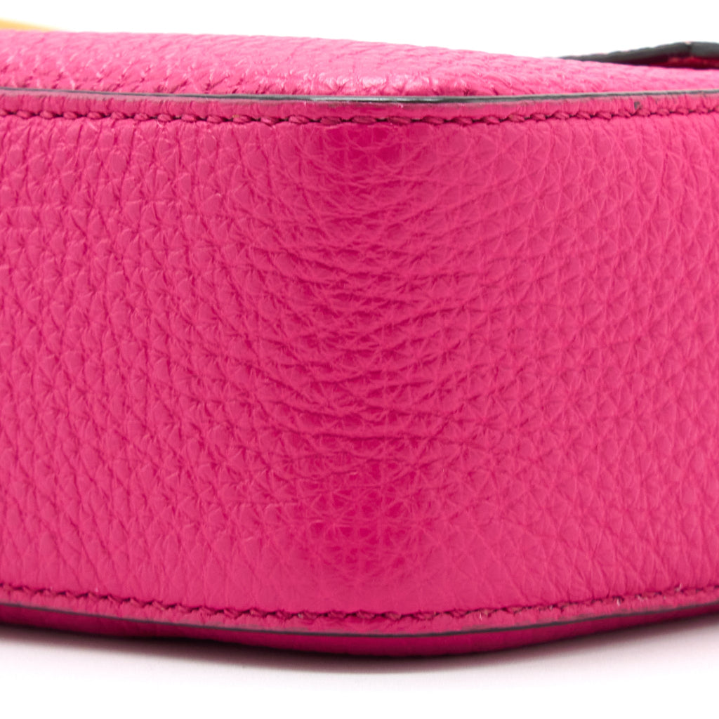 FENDI BAGUETTE BAG CALFSKIN PINK GHW