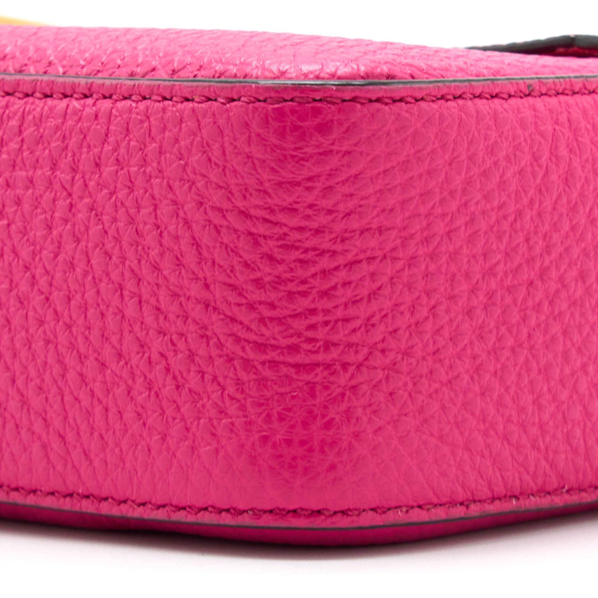FENDI BAGUETTE BAG CALFSKIN PINK GHW