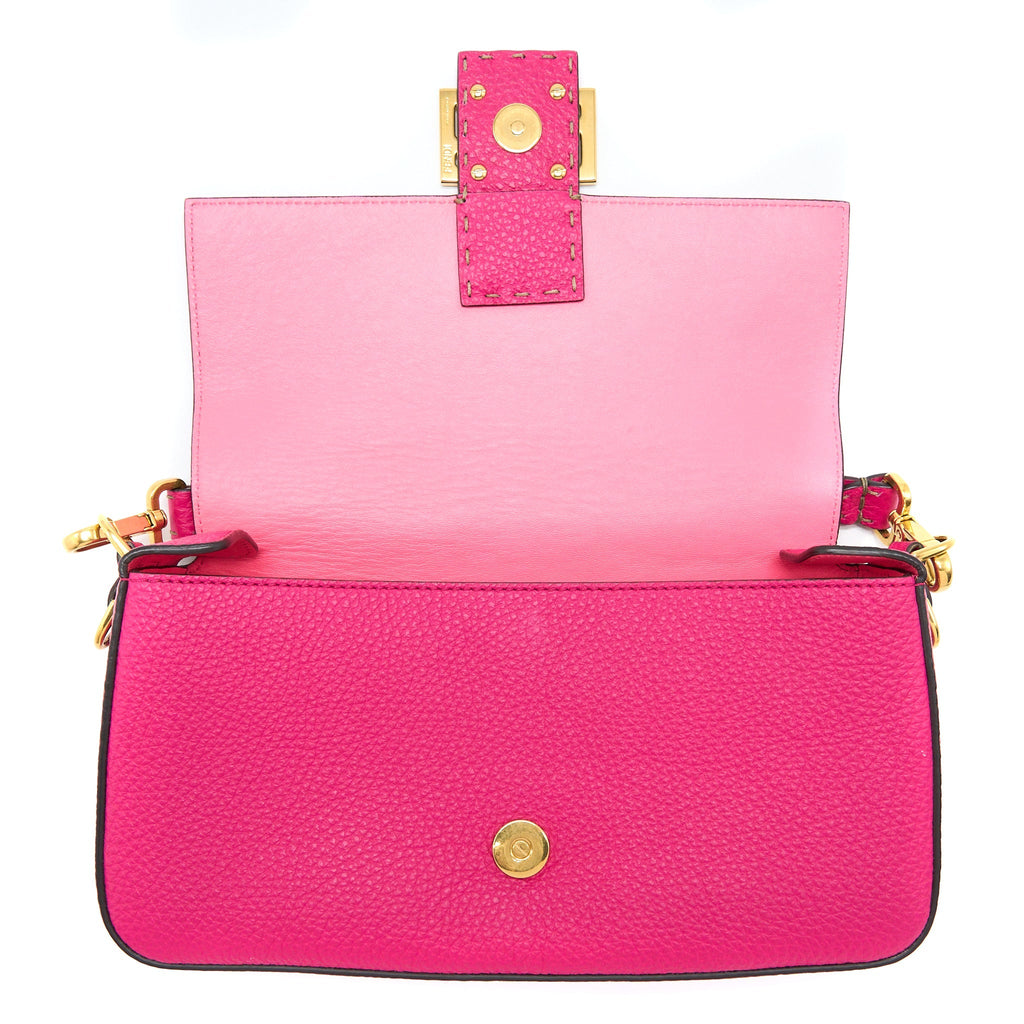 FENDI BAGUETTE BAG CALFSKIN PINK GHW