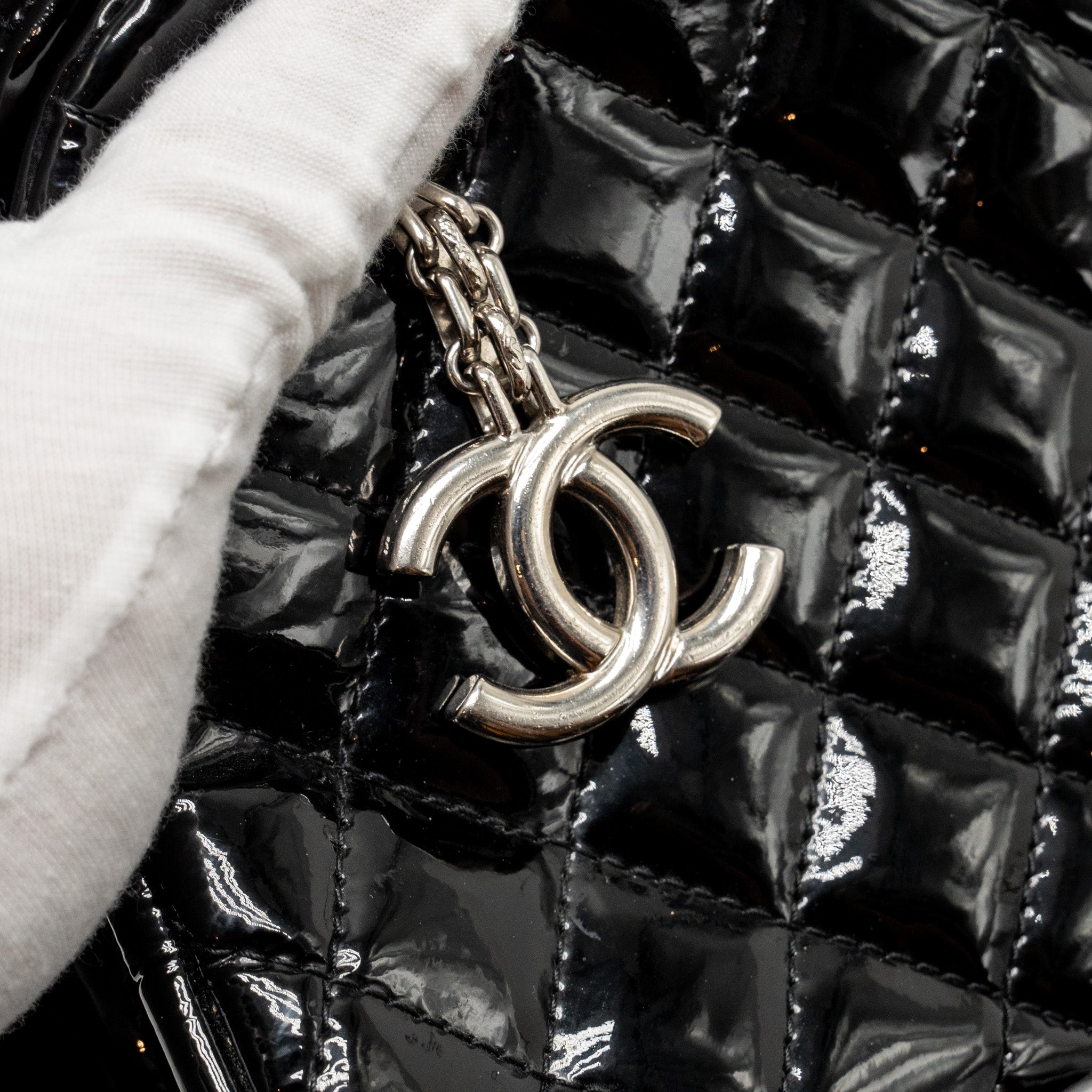 CHANEL JUST MADEMOISELLE BOWLING BAG PATENT BLACK SHW
