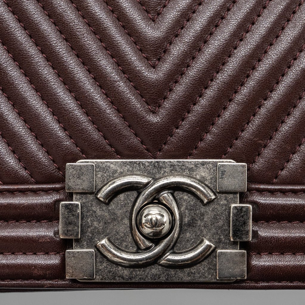 CHANEL CHEVRON SMALL BOY BAG LAMBSKIN BURGUNDY RUTHENIUM HARDWARE