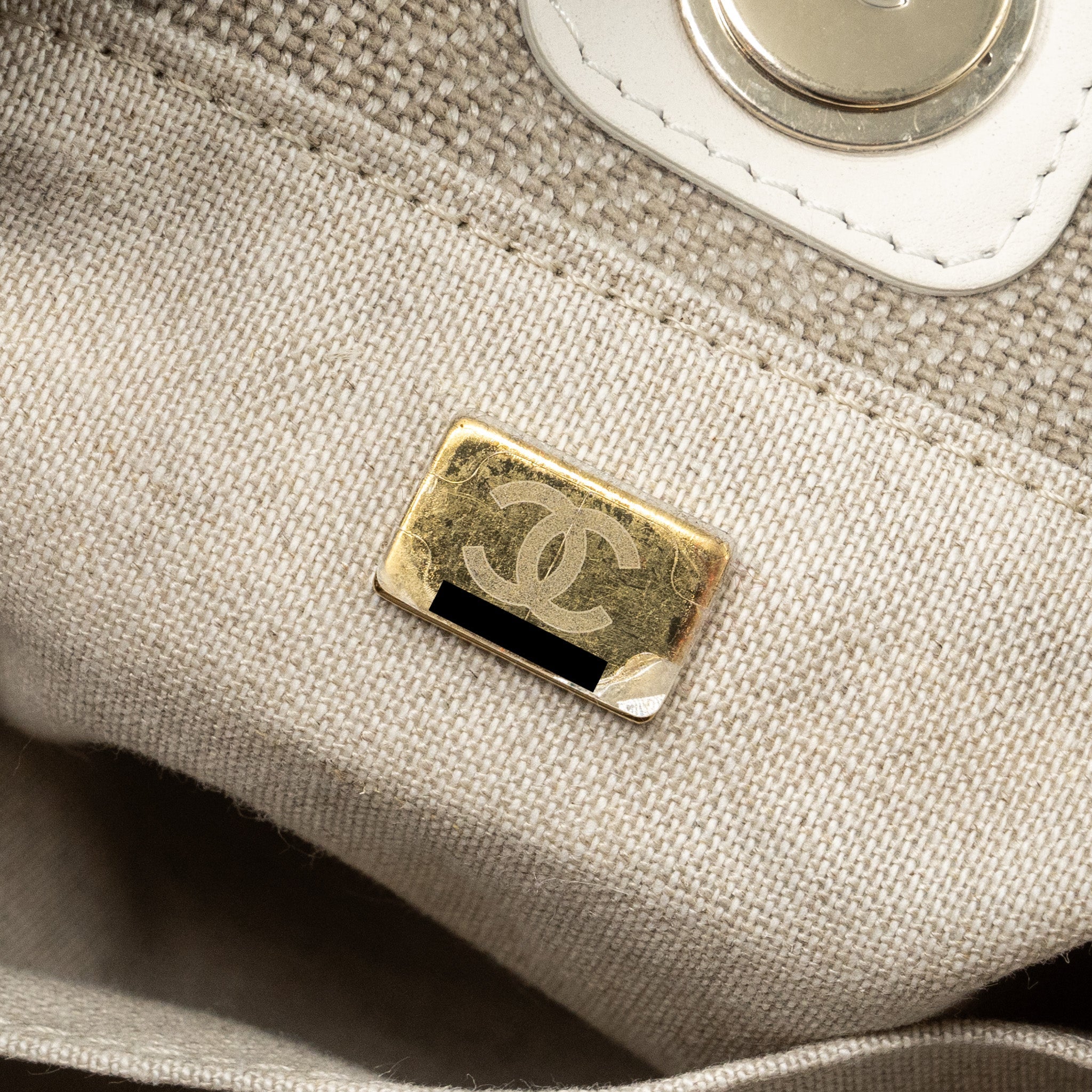 CHANEL DEAUVILLE BAG CANVAS/ LEATHER BEIGE/WHITE GHW (MICROCHIP)
