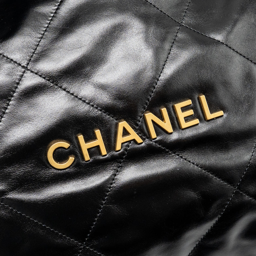 CHANEL MEDIUM 22 BAG GOLD LETTER SHINY CALFSKIN BLACK GHW (MICROCHIP)