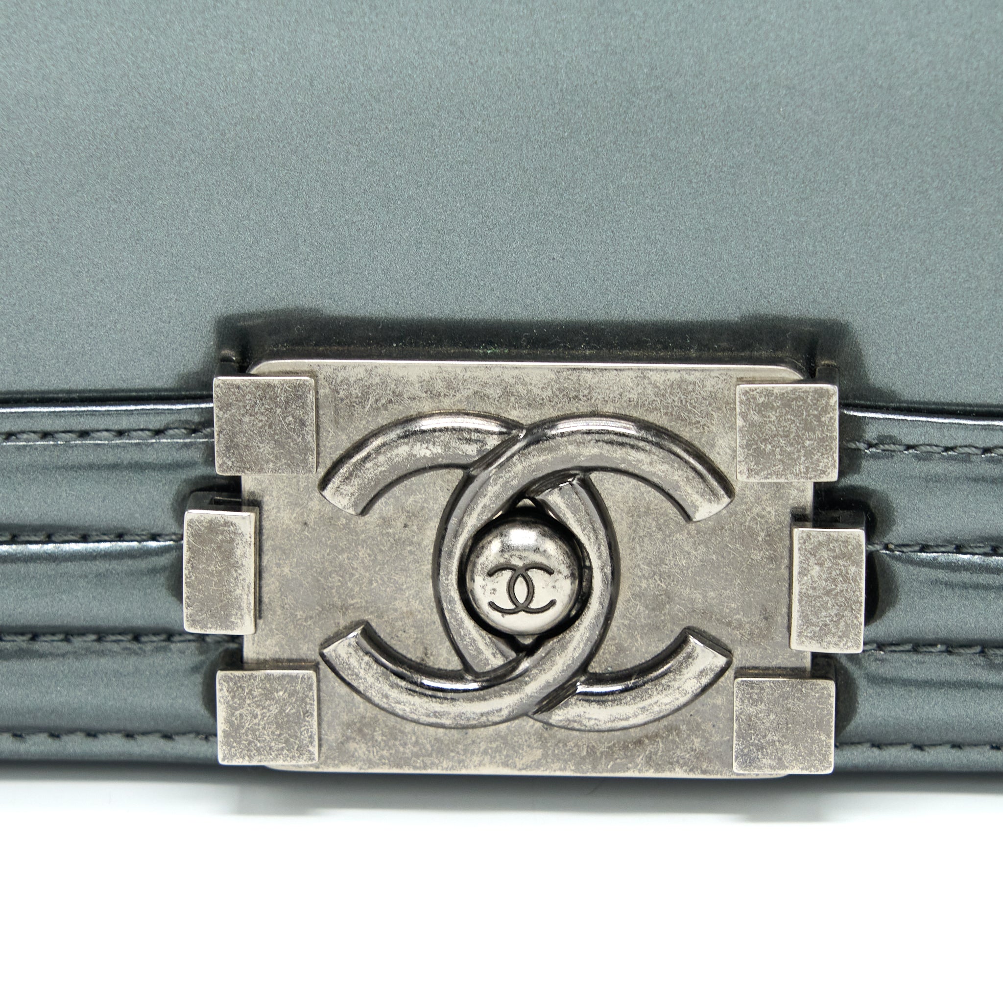 CHANEL MEDIUM BOY BAG PATENT GREY RUTHENIUM SHW