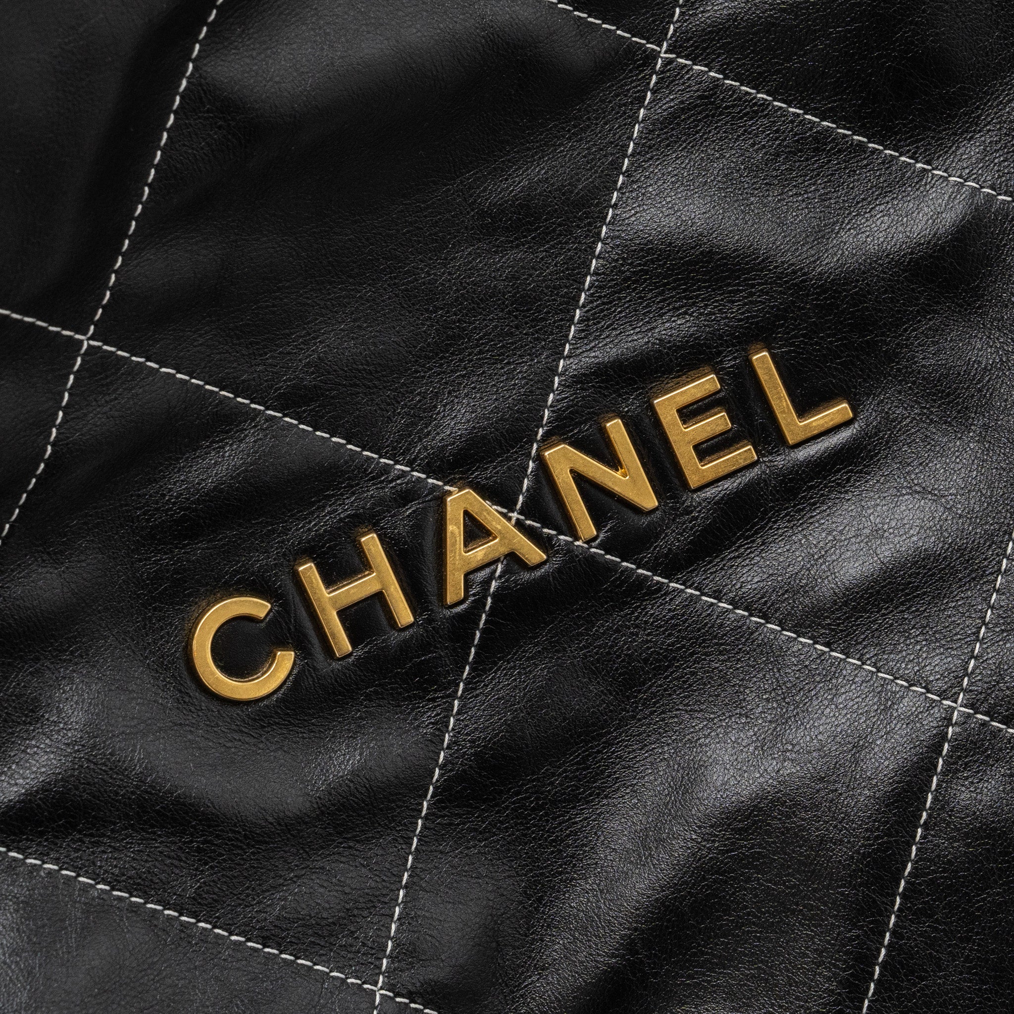 CHANEL SMALL 22 BAG CALFSKIN WITH WHITE STITCHING BLACK GHW (MICROCHIP)