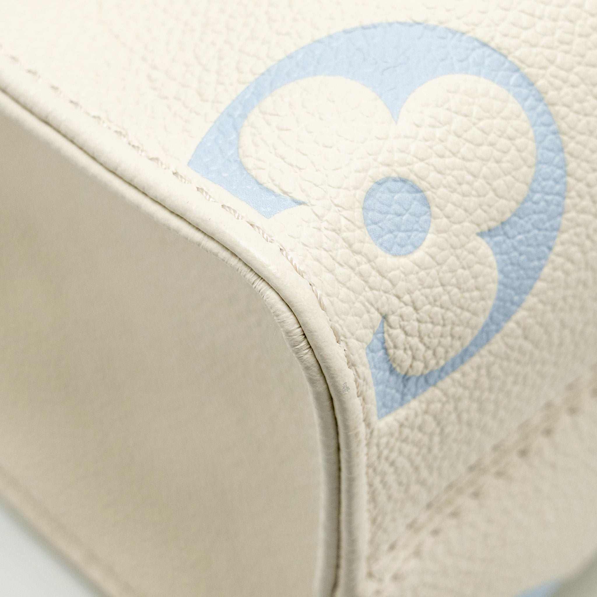LOUIS VUITTON ONTHEGO PM BICOLOUR MONOGRAM EMPREINTE LATTE/CANDY BLUE GHW
