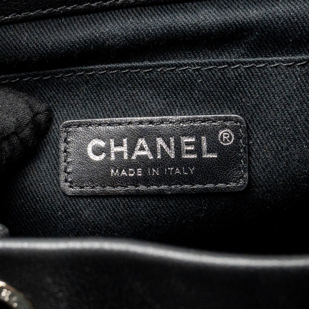 CHANEL QUILTED METALLIC BUBBLE BACKPACK LAMBSKIN BLACK MULTICOLOUR HARDWARE