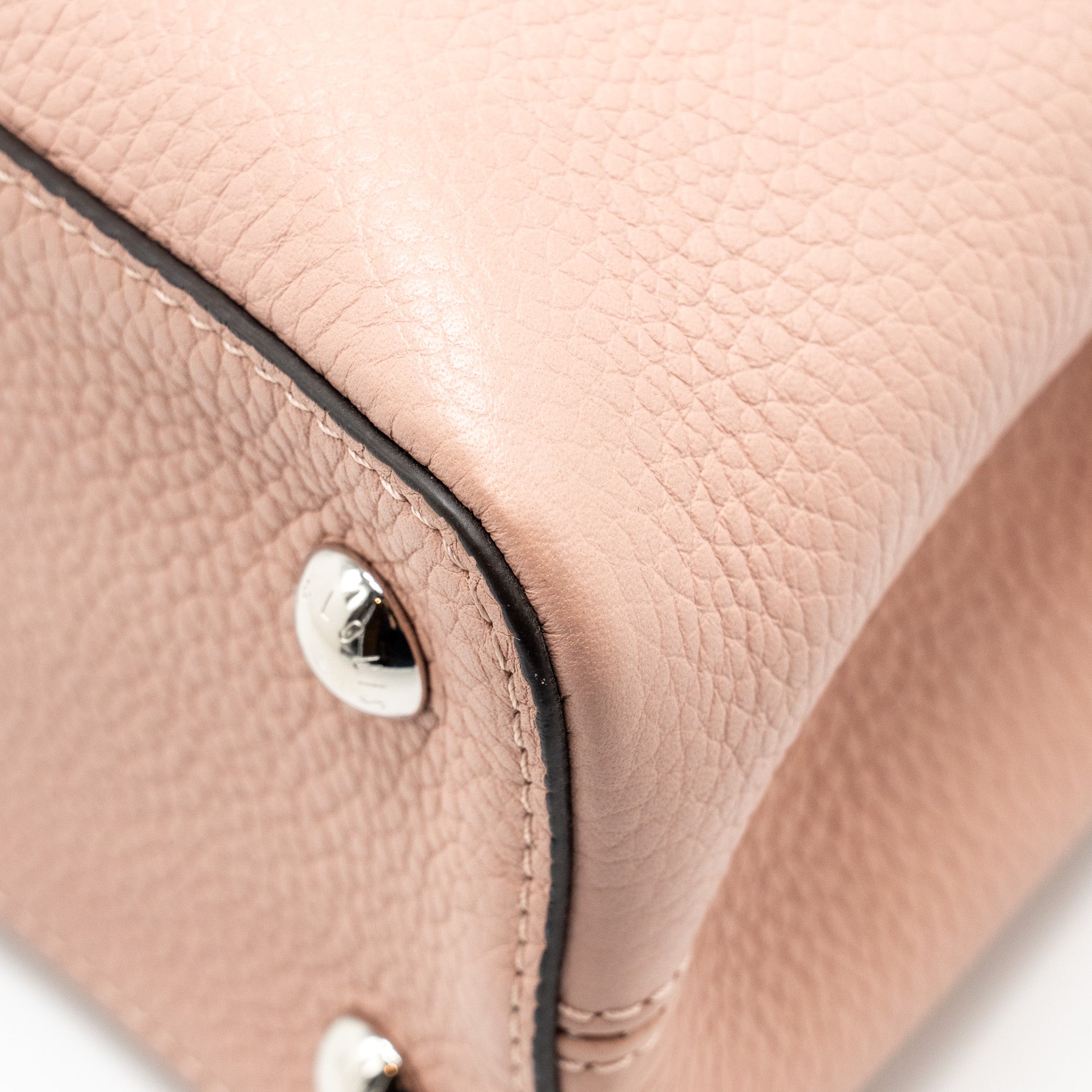 LOUIS VUITTON CAPUCINES MM TAURILLON PINK SHW