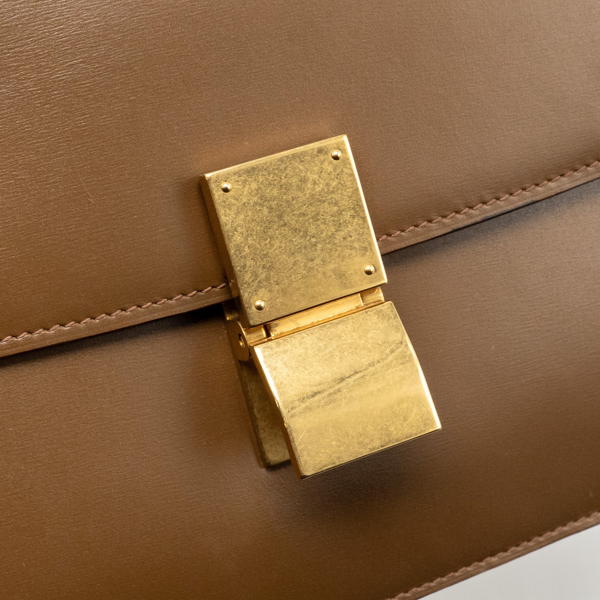 CELINE MEDIUM CLASSIC BOX BAG CALFSKIN CAMEL GHW