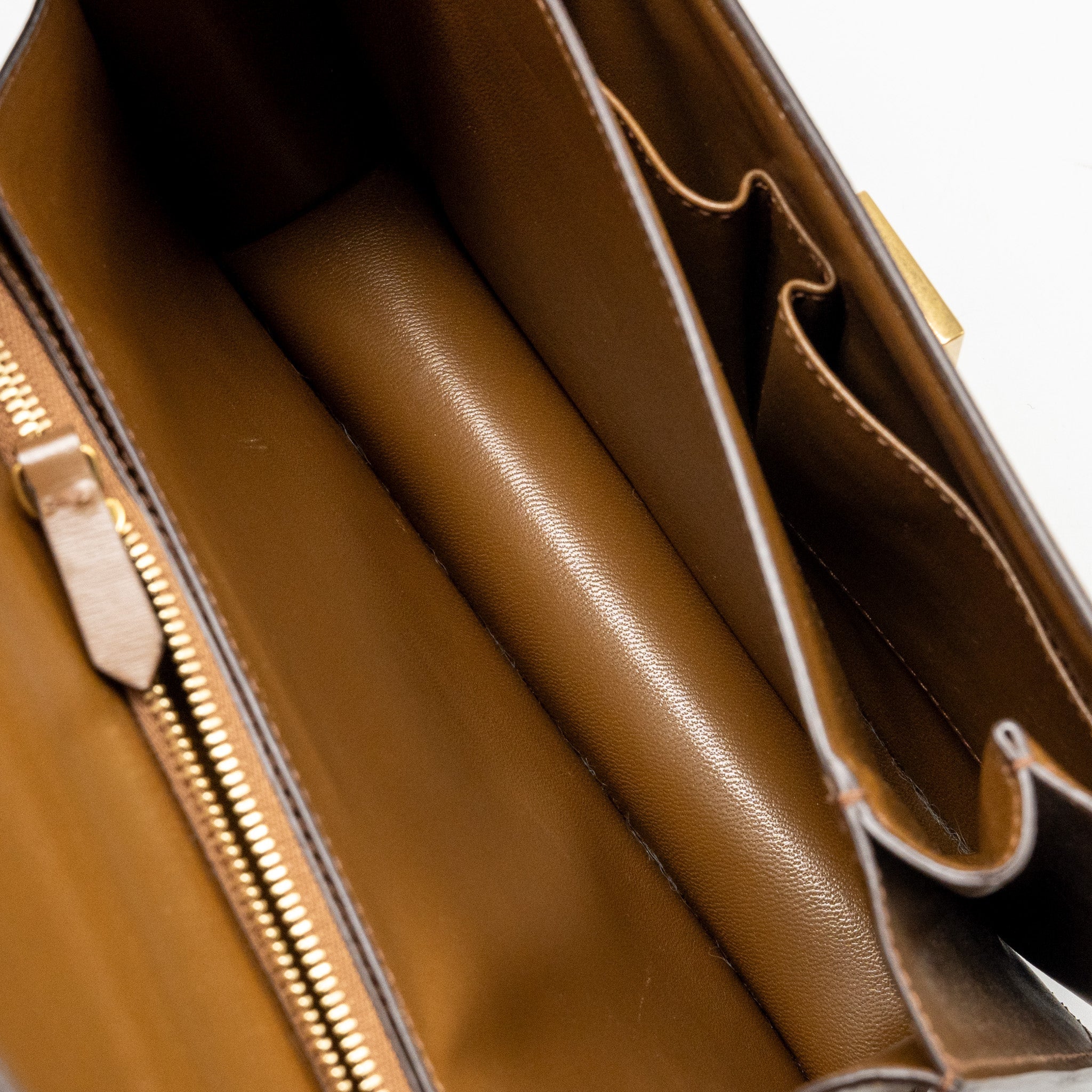 CELINE MEDIUM CLASSIC BOX BAG CALFSKIN CAMEL GHW