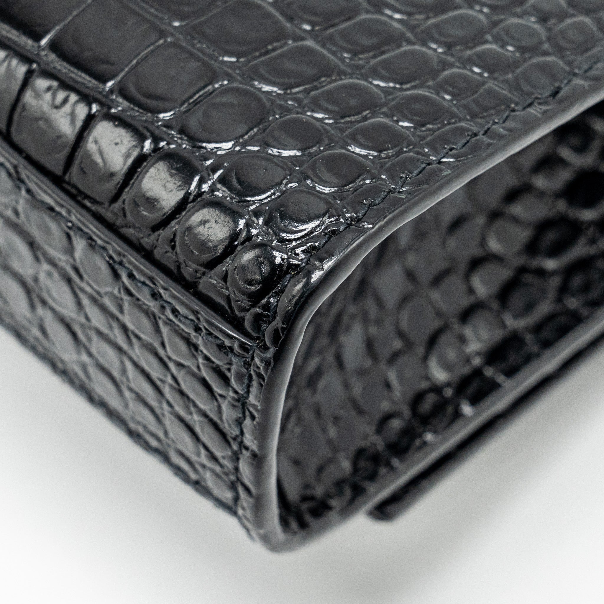 SAINT LAURENT /YSL KATE SMALL CHAIN WALLET WITH TASSEL IN CROCODILE-EMBOSSED BLACK SHW