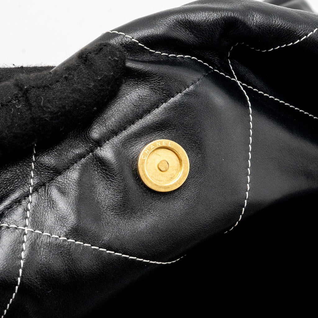 CHANEL MEDIUM 22 BAG SHINY CALFSKIN BLACK WITH WHITE STITCHING GOLD LETTER GHW (MICROCHIP)
