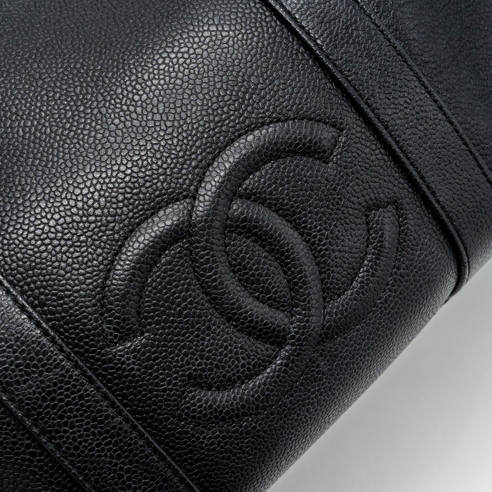 CHANEL VINTAGE TRAVEL BAG CAVIAR BLACK GHW