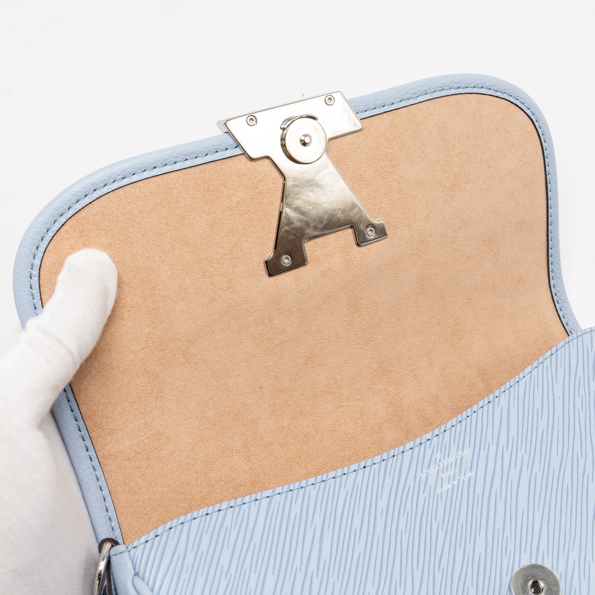 LOUIS VUITTON BUCI BAG EPI BLUE SHW