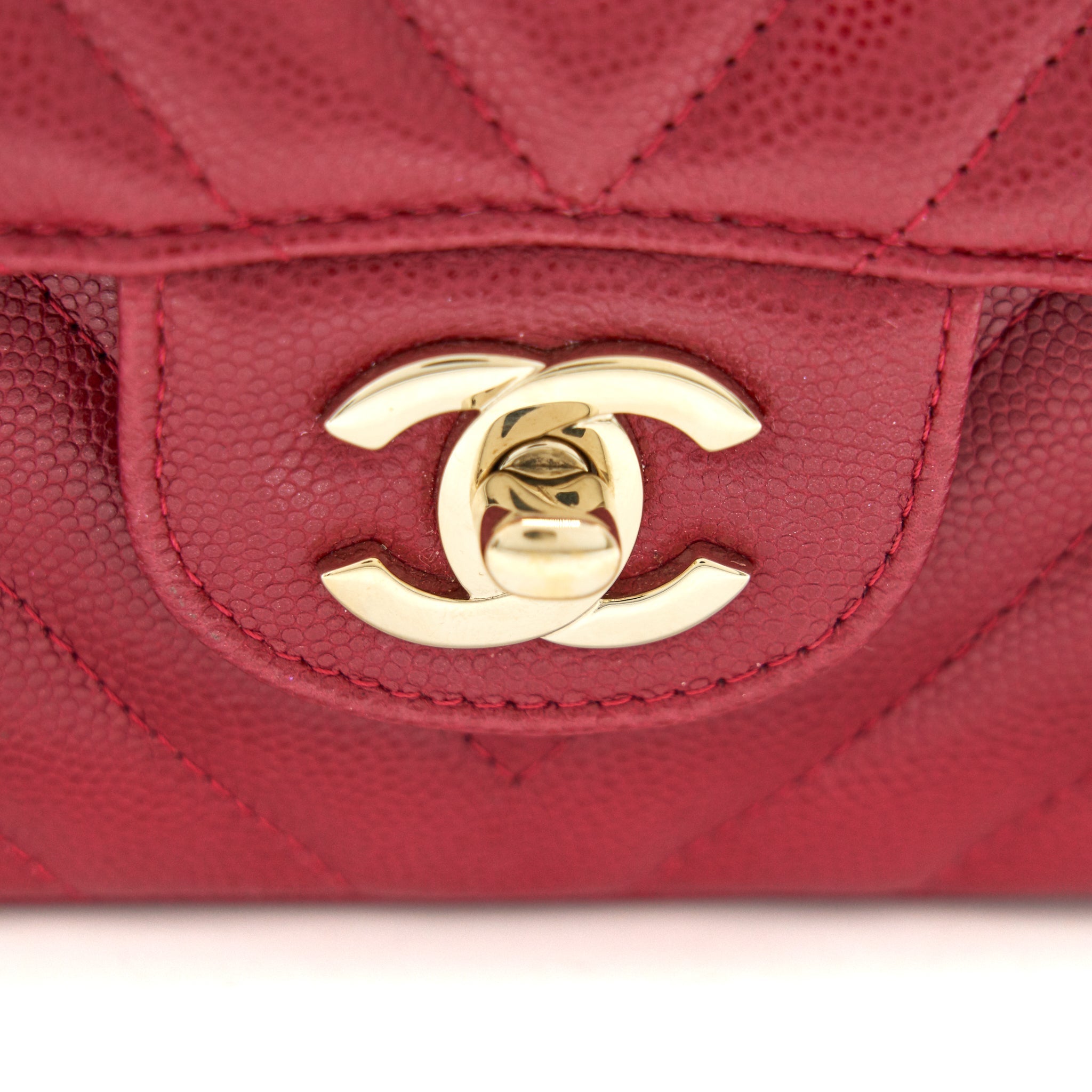 CHANEL MEDIUM CLASSIC DOUBLE FLAP CAVIAR RASPBERRY RED WITH LGHW