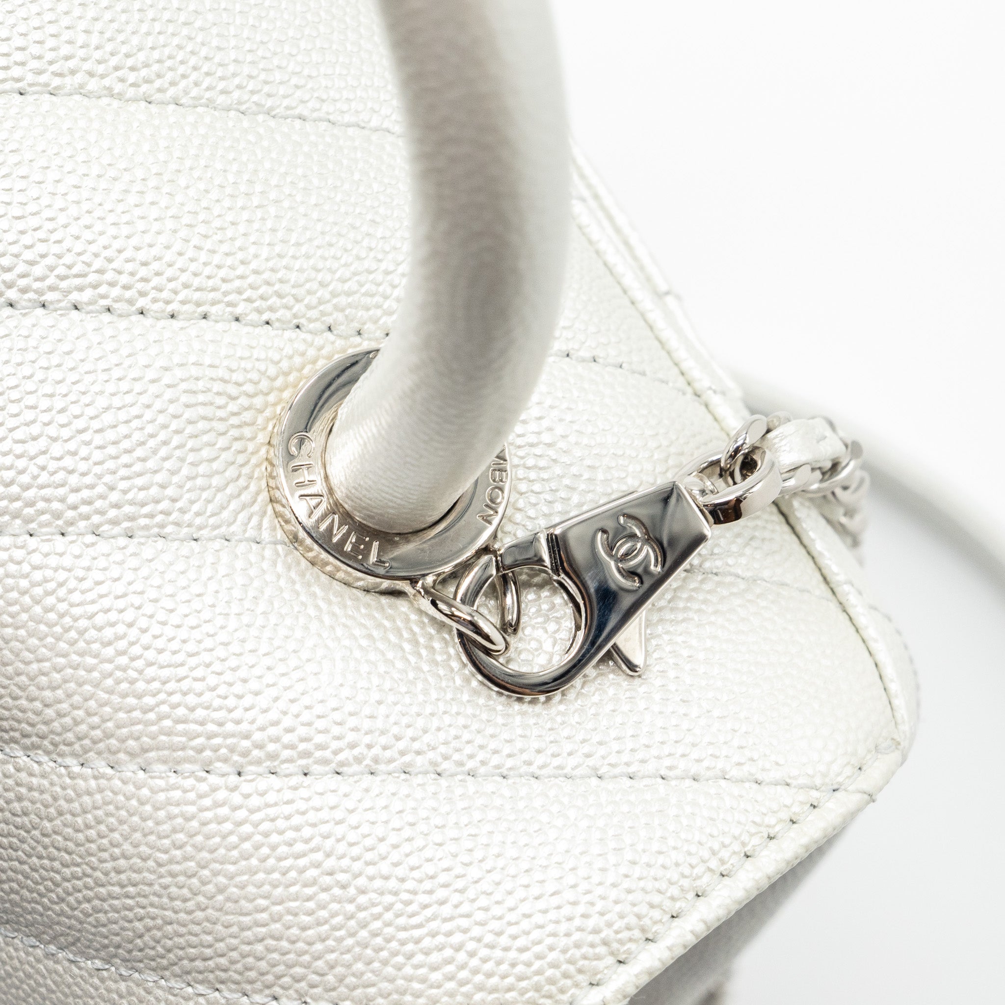 CHANEL CHEVRON SMALL COCO HANDLE CAVIAR IRIDESCENT WHITE SHW