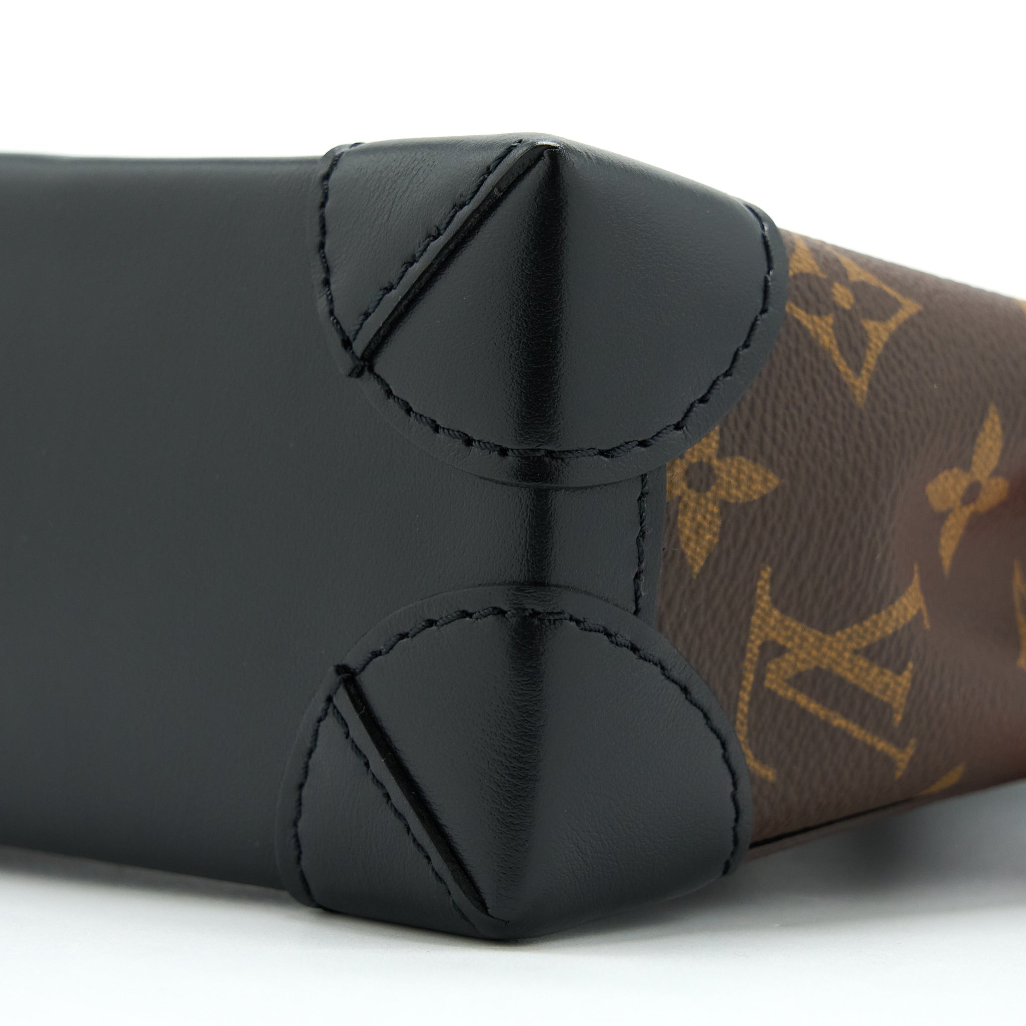 LOUIS VUITTON STEAMER XS MONOGRAM CANVAS BLACK HARDWARE