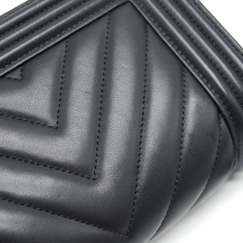 CHANEL SMALL CHEVRON LEBOY BAG CALFSKIN BLACK WITH SHW