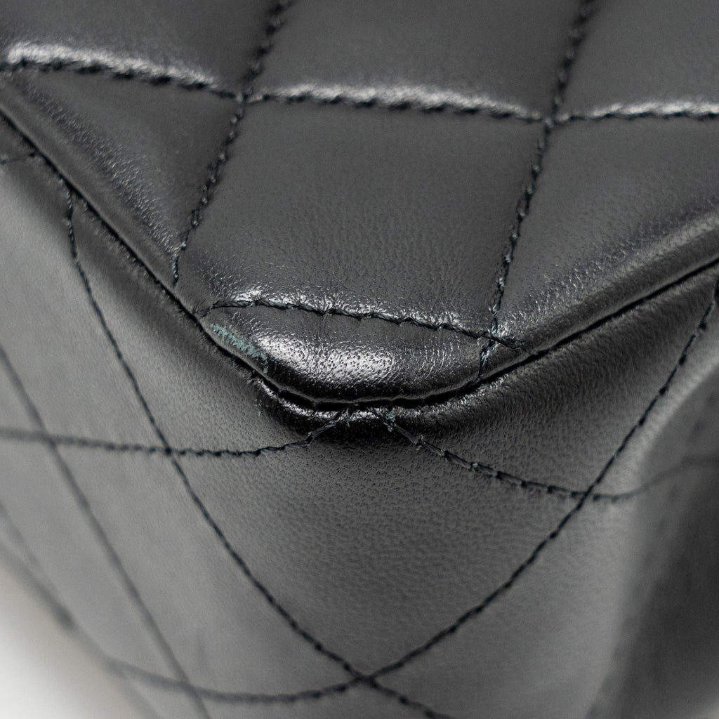 CHANEL SMALL CLASSIC DOUBLE FLAP BAG LAMBSKIN BLACK GHW(MICROCHIP)