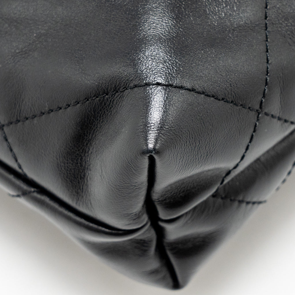 CHANEL MINI 22 BAG CALFSKIN BLACK GHW (MICROCHIP)