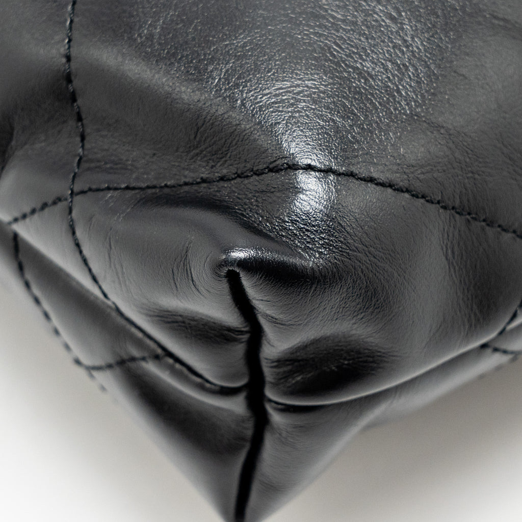CHANEL MINI 22 BAG CALFSKIN BLACK GHW (MICROCHIP)
