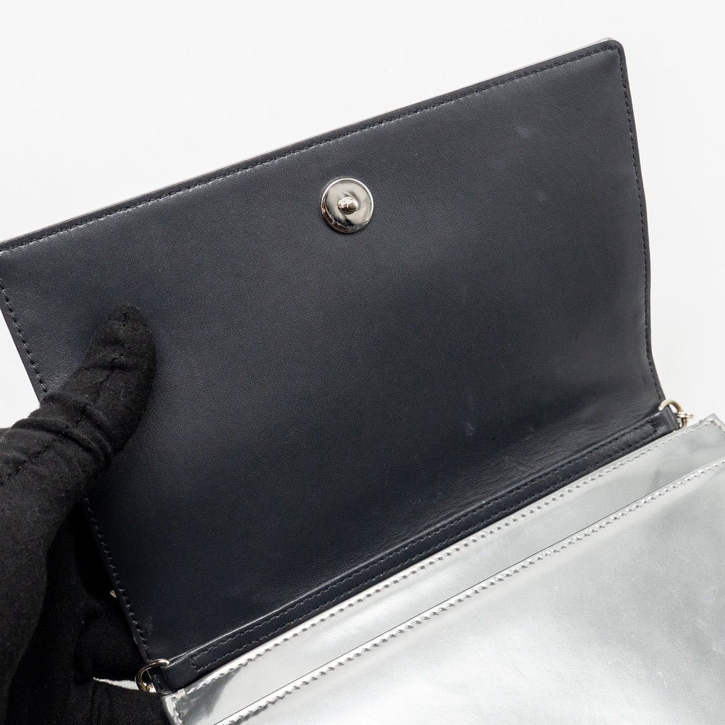 DIOR DIORAMA WALLET ON CHAIN CALFSKIN SILVER SHW