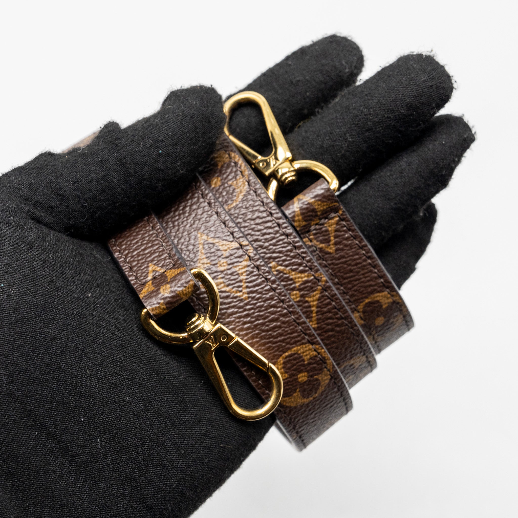 LOUIS VUITTON MONTAIGNE BB MONOGRAM CANVAS GHW