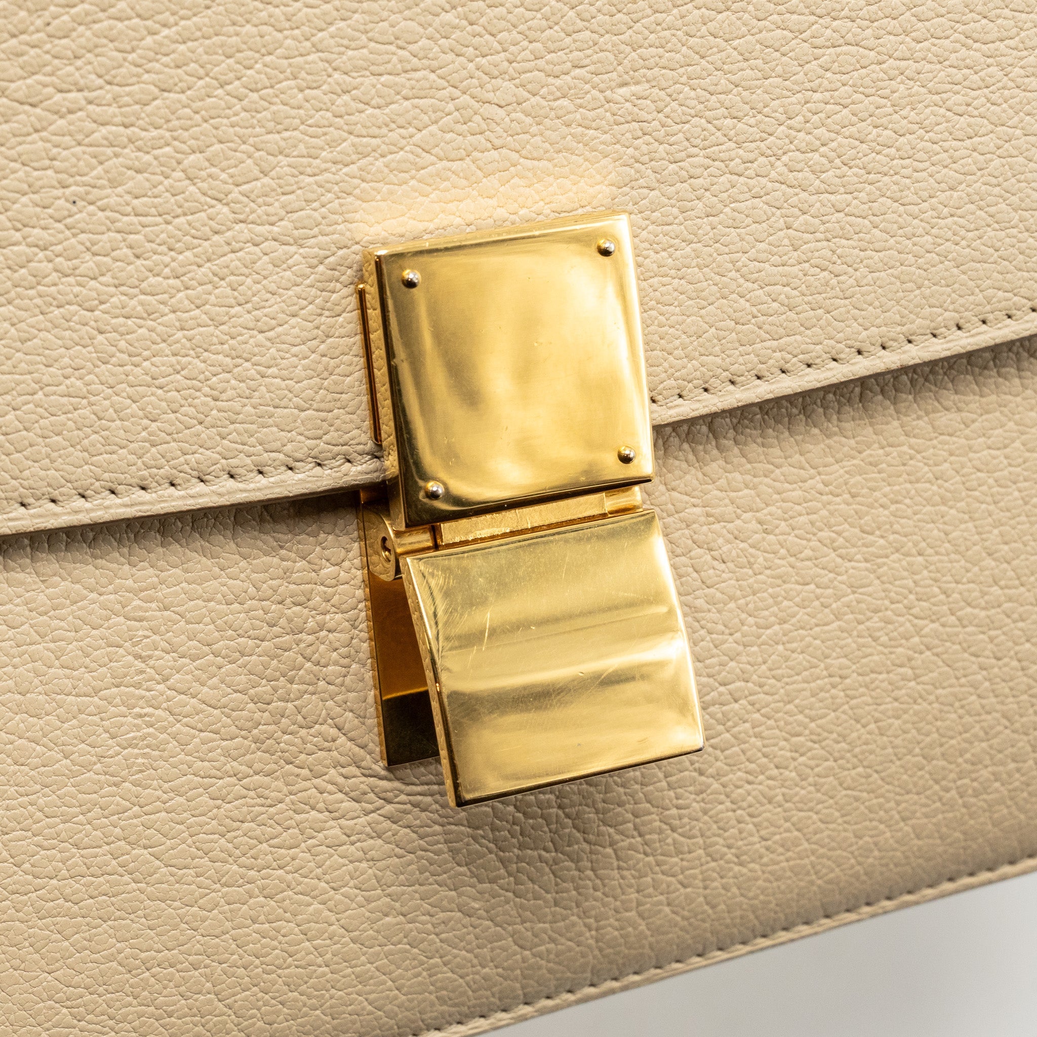 CELINE MEDIUM CLASSIC BOX BAG GOATSKIN BEIGE GHW