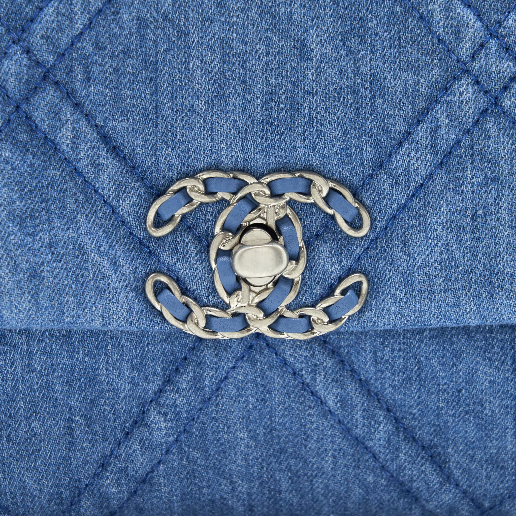 CHANEL 22P DENIM SMALL 19 BAG LIGHT BLUE GOLD/SLIVER HARDWARE