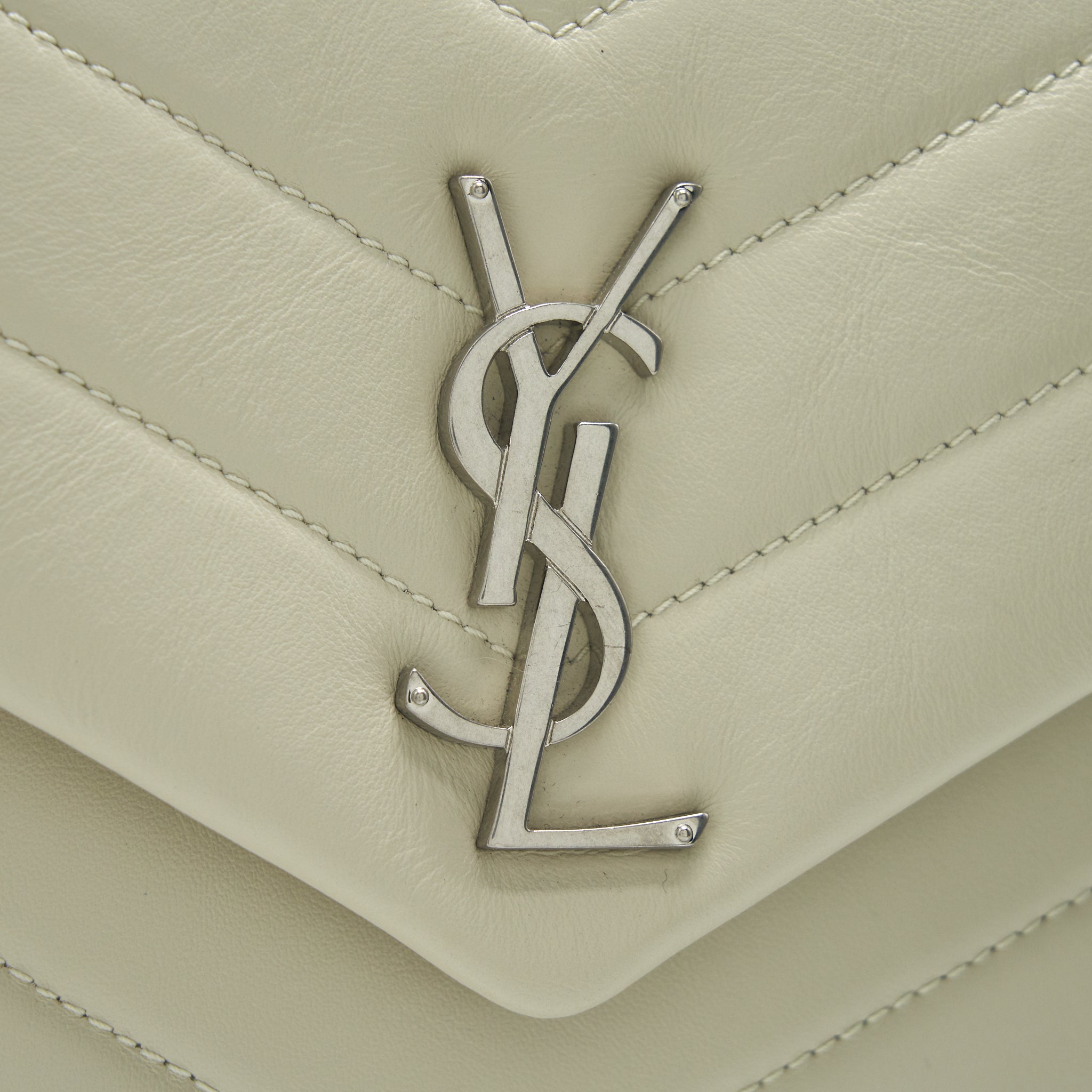 SAINT LAUTENT SMALL LOU LOU BAG BEIGE