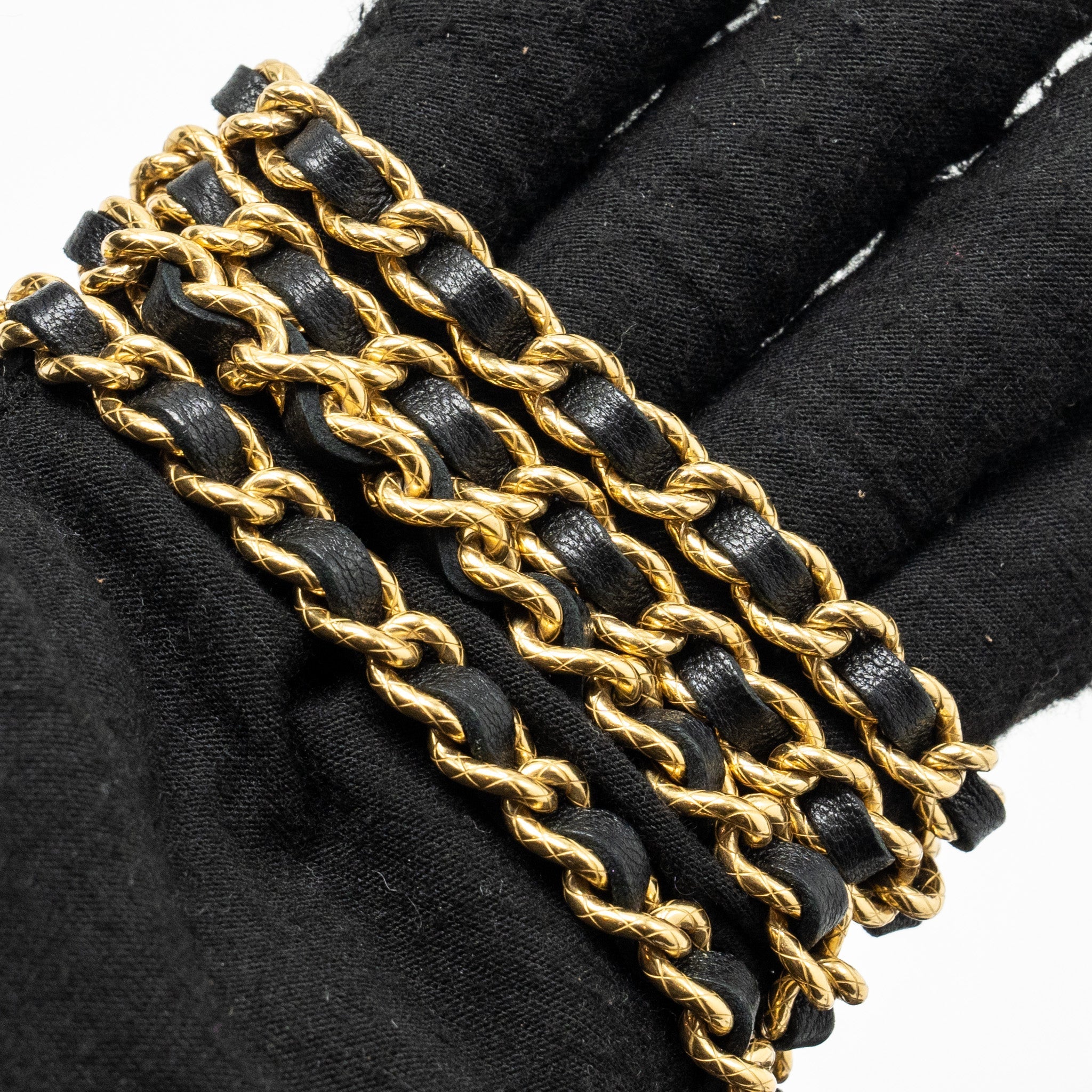 CHANEL 23C LONG VANITY WITH CHAIN SHINY LAMBSKIN BLACK GHW (MICROCHIP)