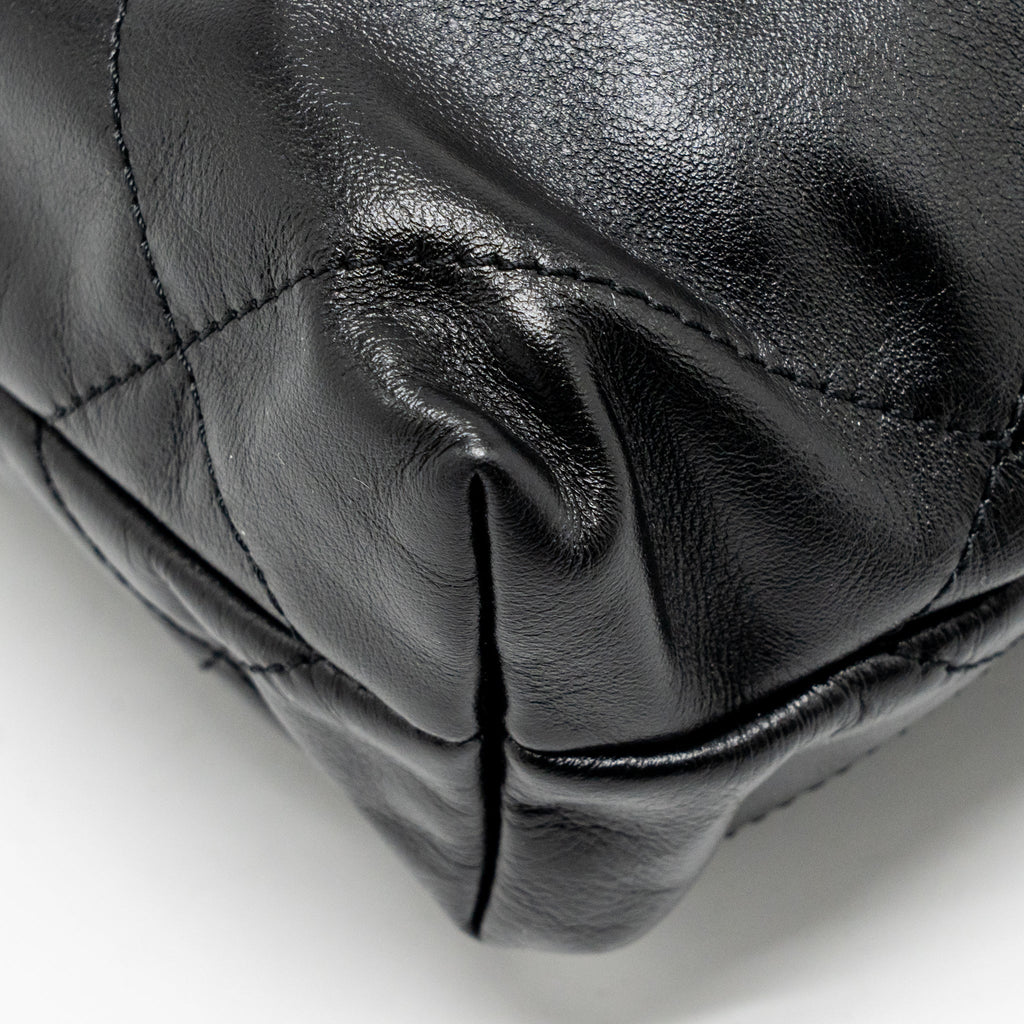 CHANEL MINI 22 BAG SHINY CALFSKIN BLACK GHW (MICROCHIP)