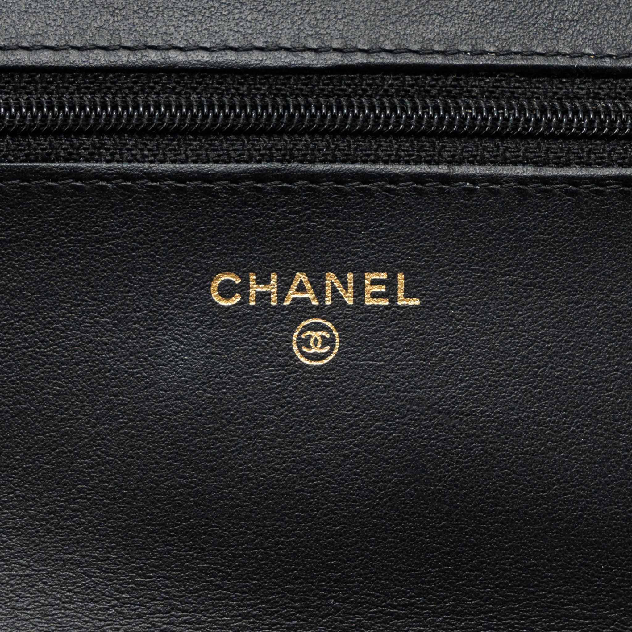 CHANEL 2.55 REISSUE LUCKY CHARMS WALLET ON CHAIN AGED CALFSKIN BLACK GHW