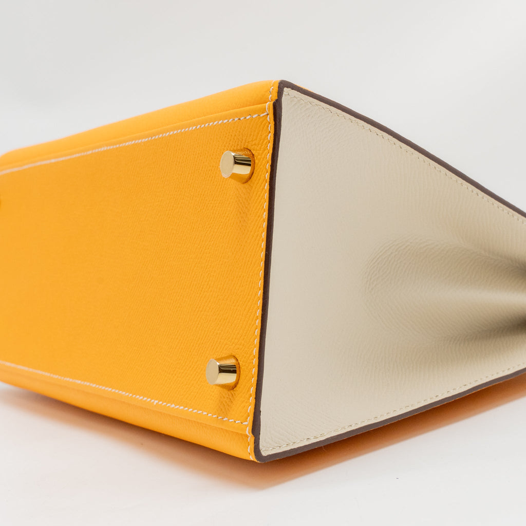 HERMES KELLY 28 SPECIAL ORDER EPSOM JAUNE D’OR/CRAIE BRUSHED GHW