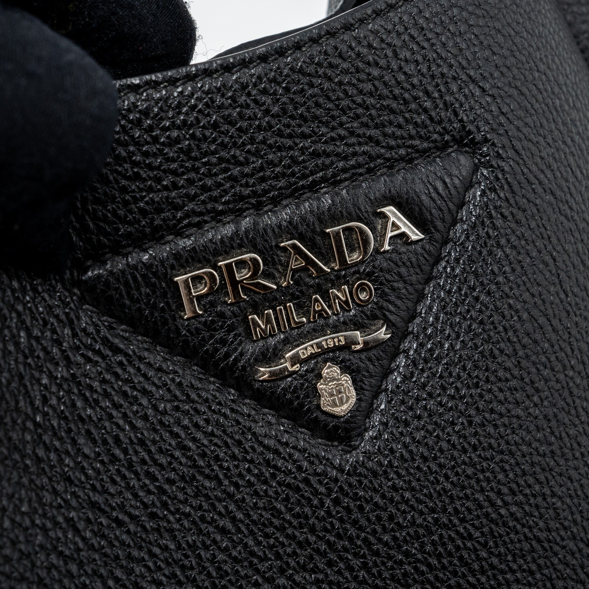 PRADA MEDIUM LEATHER TOTE BLACK SHW