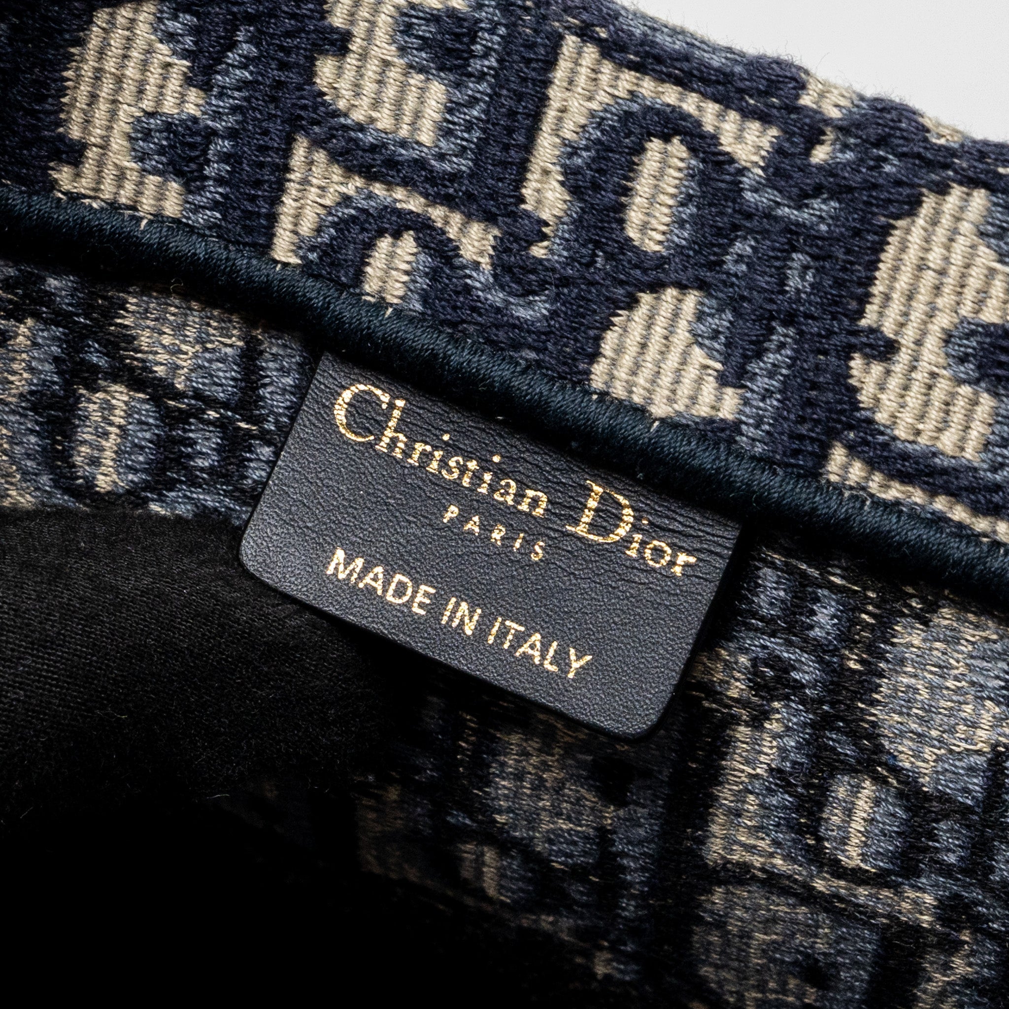 DIOR MEDIUM BOOK TOTE BLUE DIOR OBLIQUE EMBROIDERY