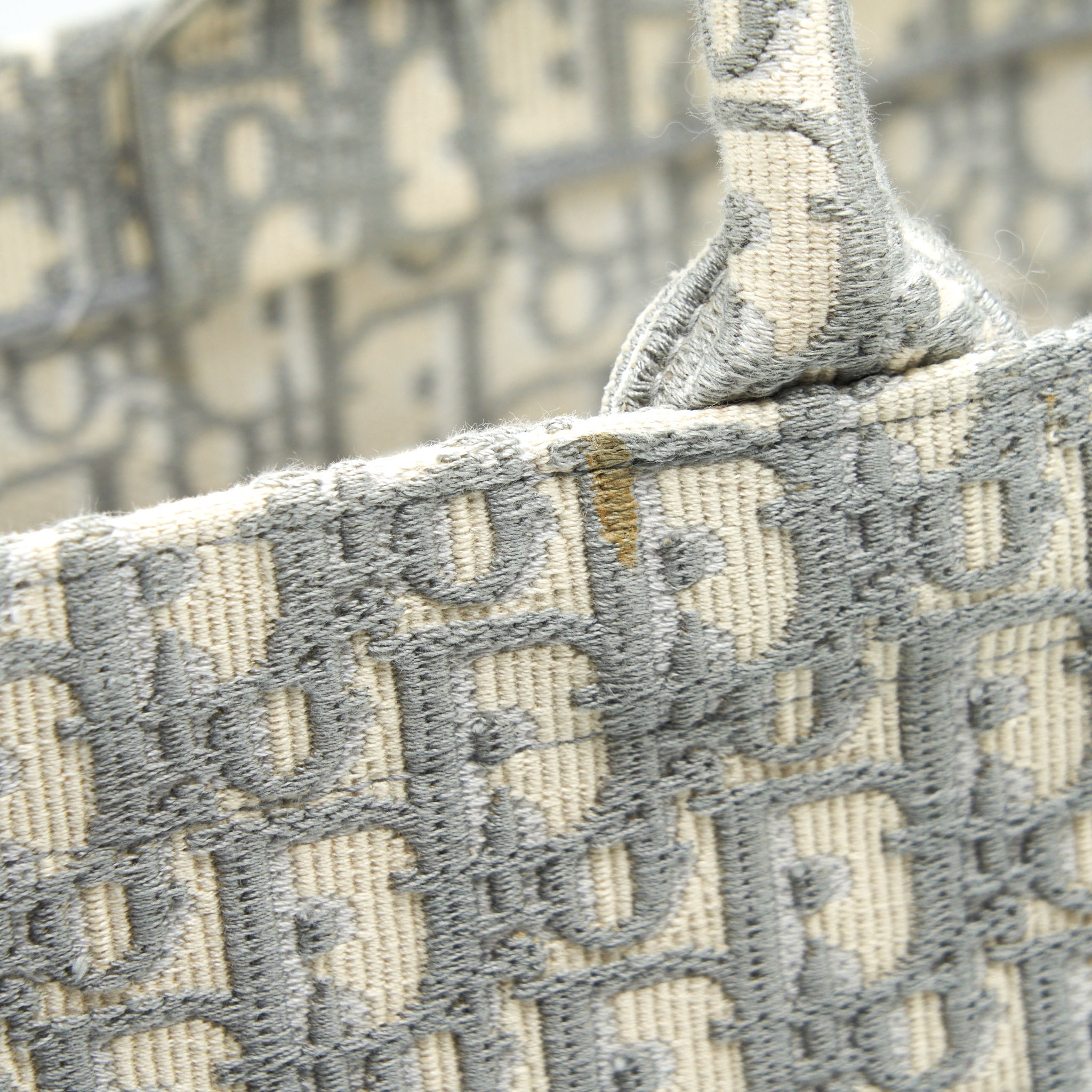 DIOR LARGE DIOR BOOK TOTE GREY OBLIQUE EMBROIDERY