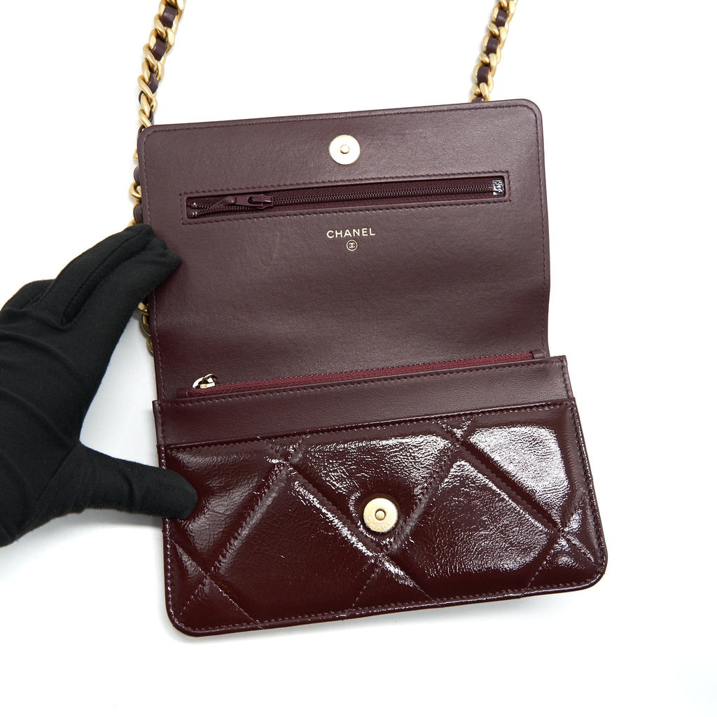 CHANEL 19 WALLET ON CHAIN BURGUNDY