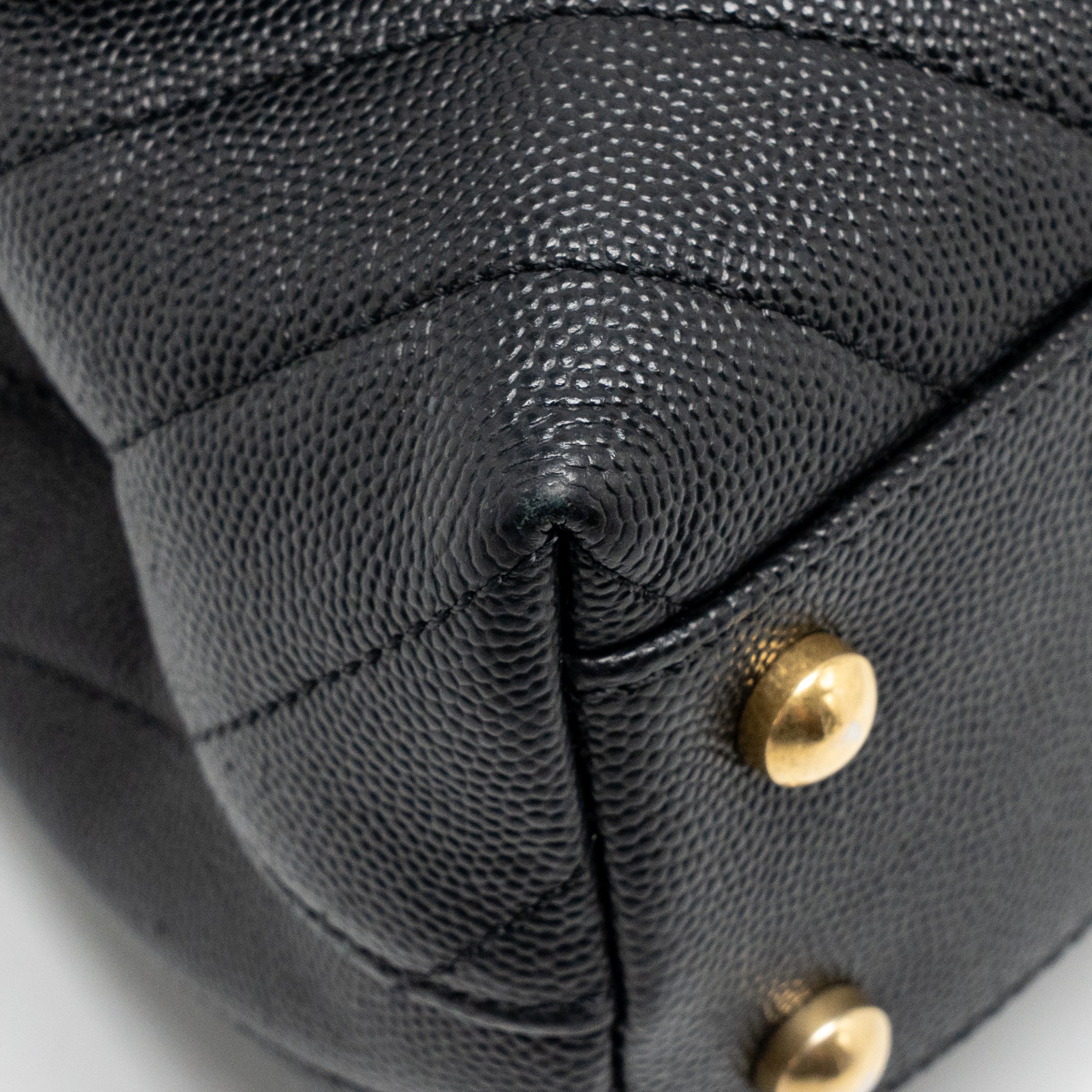 CHANEL SMALL COCO HANDLE WITH LIZARD EMBOSSED HANDLE CHEVRON CAVIAR BLACK GHW