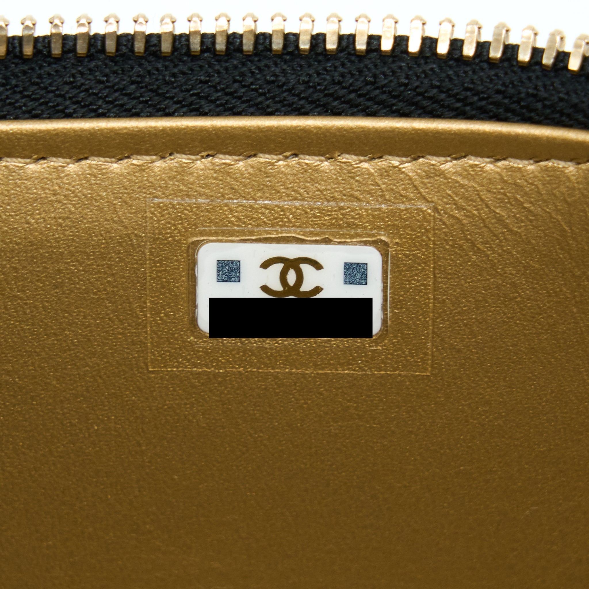 CHANEL PEARL CRUSH LONG VANITY WITH CHAIN LAMBSKIN BLACK GHW