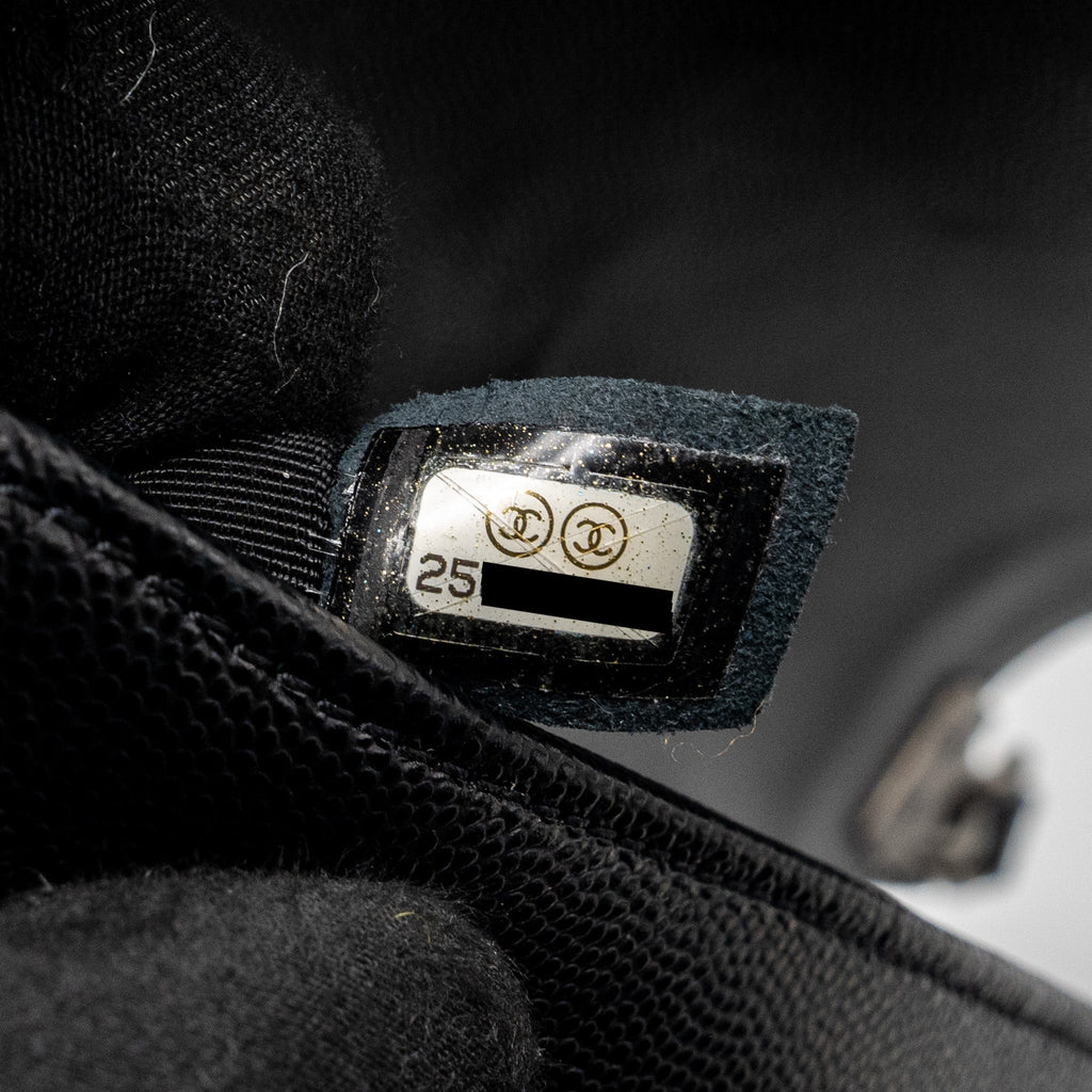 CHANEL MEDIUM BOY BAG CAVIAR BLACK RUTHENIUM SHW