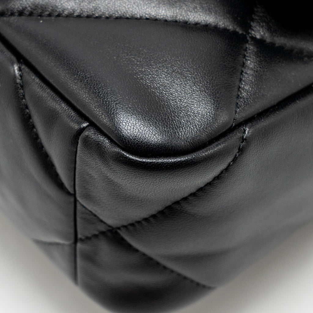 CHANEL SMALL 19 BAG LAMBSKIN BLACK MULTICOLOR HARDWARE (MICROCHIP)