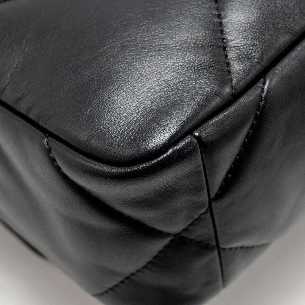 CHANEL SMALL 19 BAG LAMBSKIN BLACK MULTICOLOR HARDWARE (MICROCHIP)