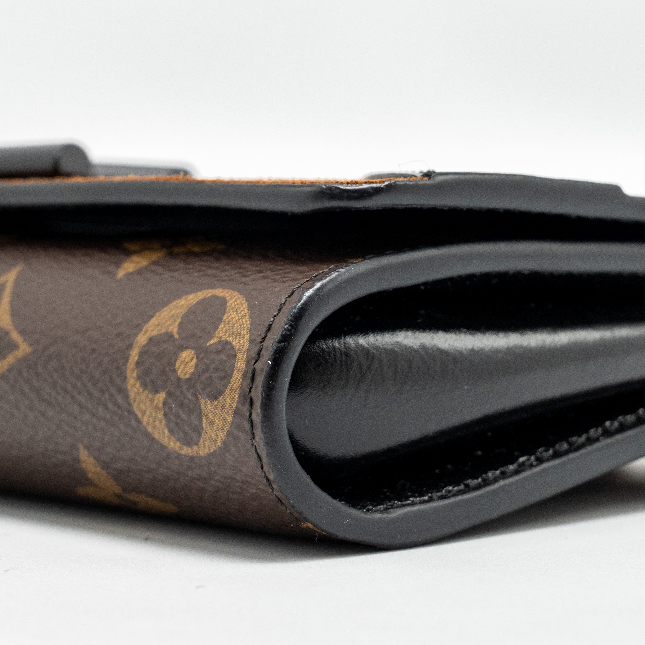 LOUIS VUITTON WILD AT HEART TWIST WALLET ON CHAIN CALFSKIN/MONOGRAM CANVAS MULTICOLOLUR BLACK/SLIVER HARDWARE