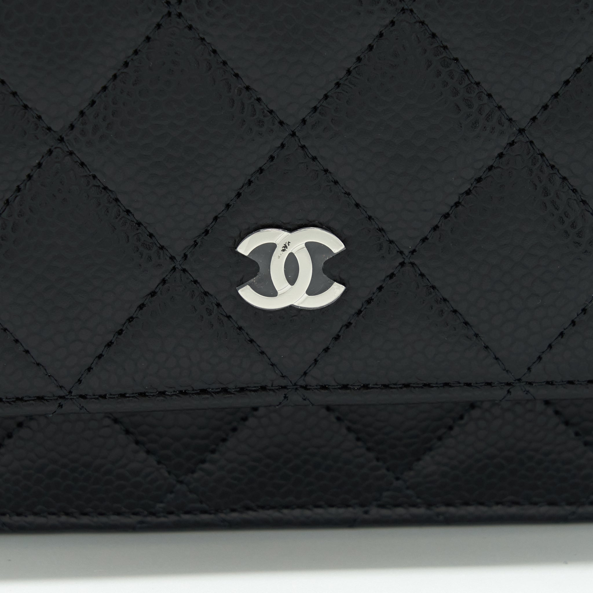 CHANEL CLASSIC WALLET ON CHAIN CAVIAR BLACK SHW (MICROCHIP)