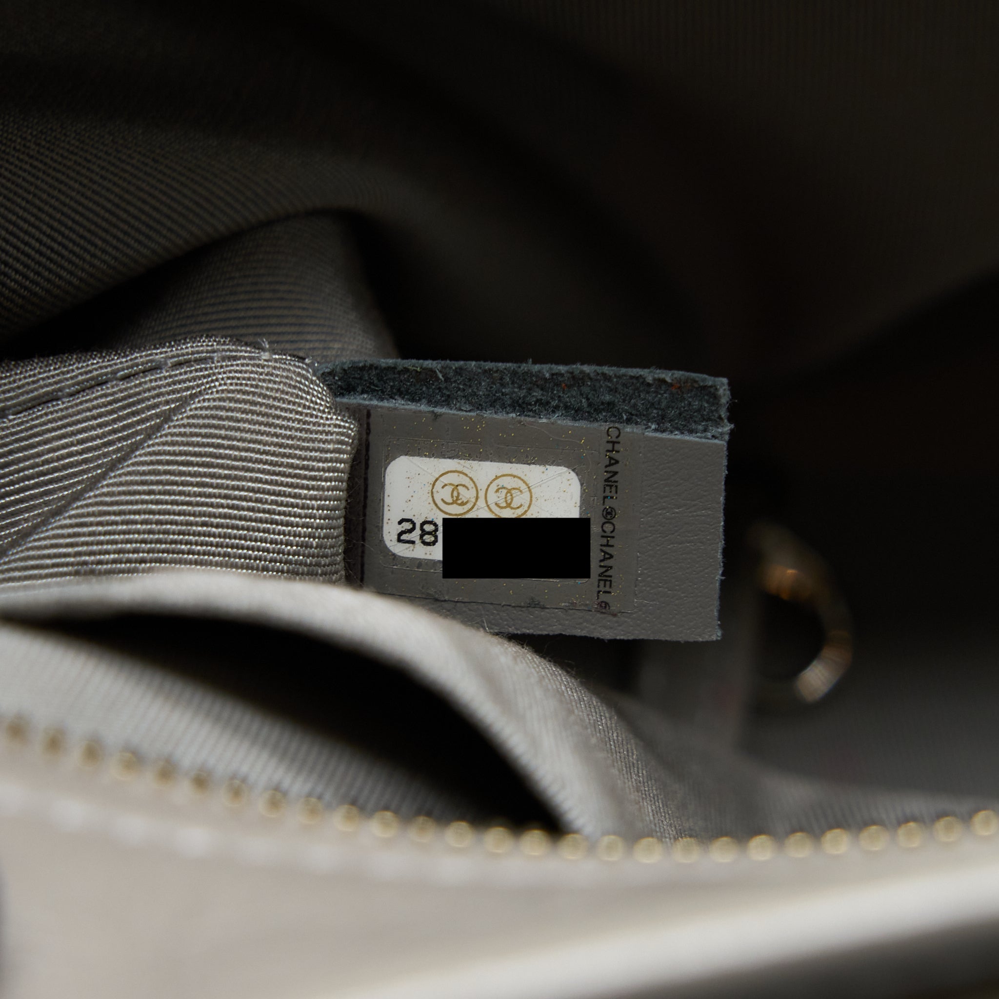 CHANEL LARGE GABRIELLE HOBO BAG AGED CALFSKIN LIGHT GREY MULTICOLOURED HARDWARE
