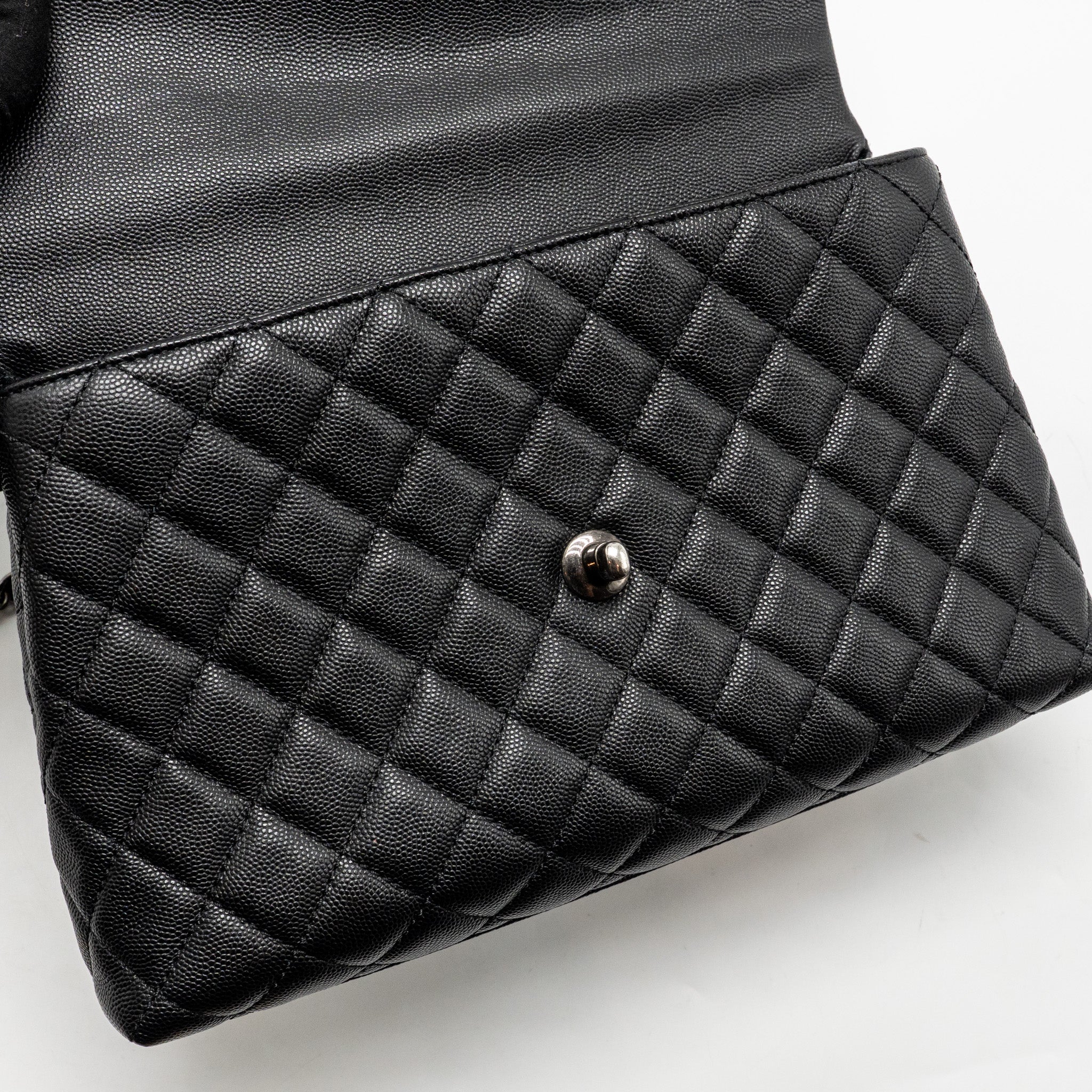 CHANEL MEDIUM COCO HANDLE CAVIAR/LIZARD HANDLE BLACK/BURGUNDY RUTHENIUM HARDWARE